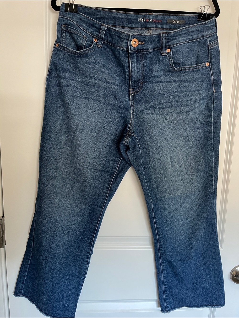 Style &‎ Co. Dark Blue Cropped Denim Jeans
